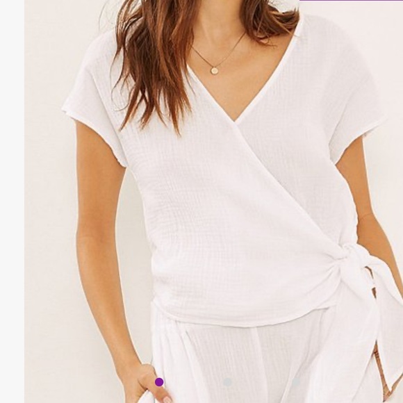 Three Dots Double Gauze Wrap Top - Picture 3 of 4